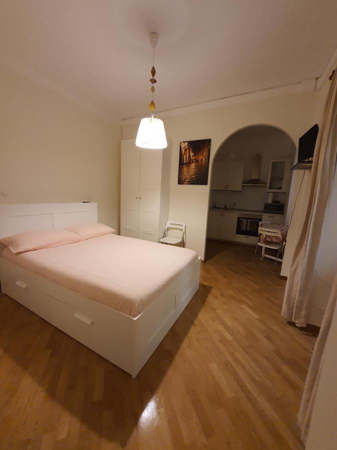 Casa Vacanza Colosseo Whole Holiday Home Apartment Da Pamino & Priscilla Rzym Zewnętrze zdjęcie