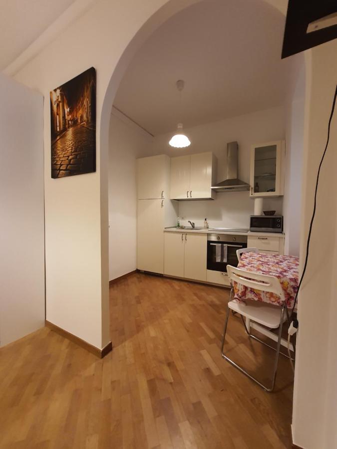 Casa Vacanza Colosseo Whole Holiday Home Apartment Da Pamino & Priscilla Rzym Zewnętrze zdjęcie