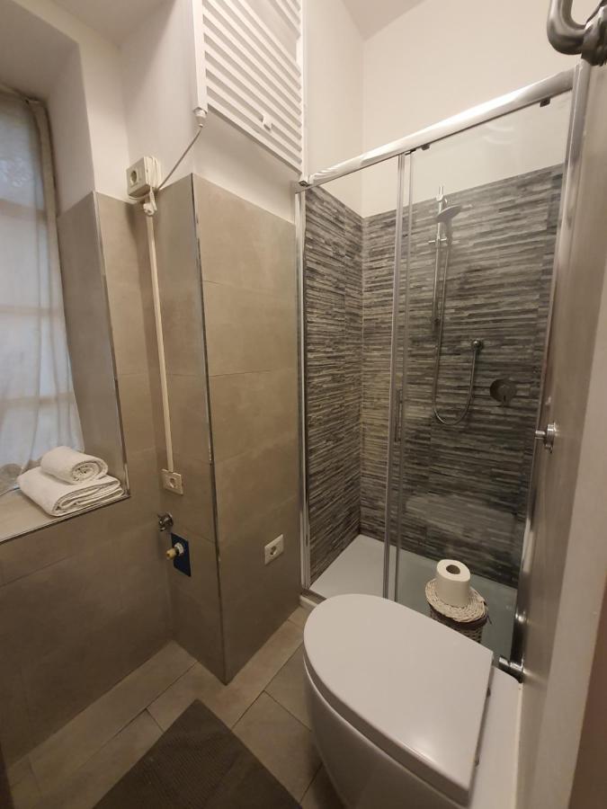 Casa Vacanza Colosseo Whole Holiday Home Apartment Da Pamino & Priscilla Rzym Zewnętrze zdjęcie